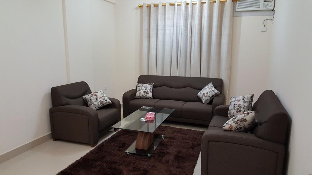 Golden Seasons Furnished Apartment Salála Exteriér fotografie